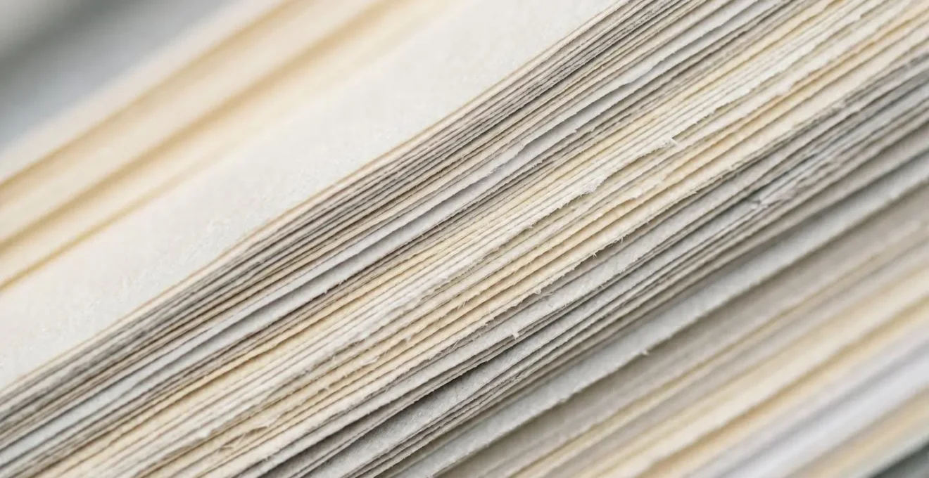Macro close-up detail of financial contract structure showing the intricate relationship between loan terms and early settlement costs